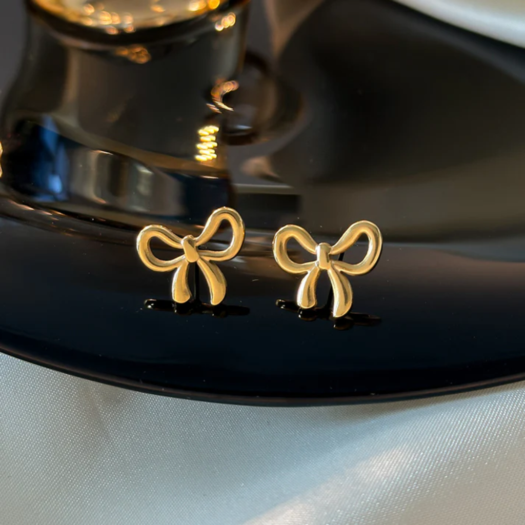 Bow Gold Earrings