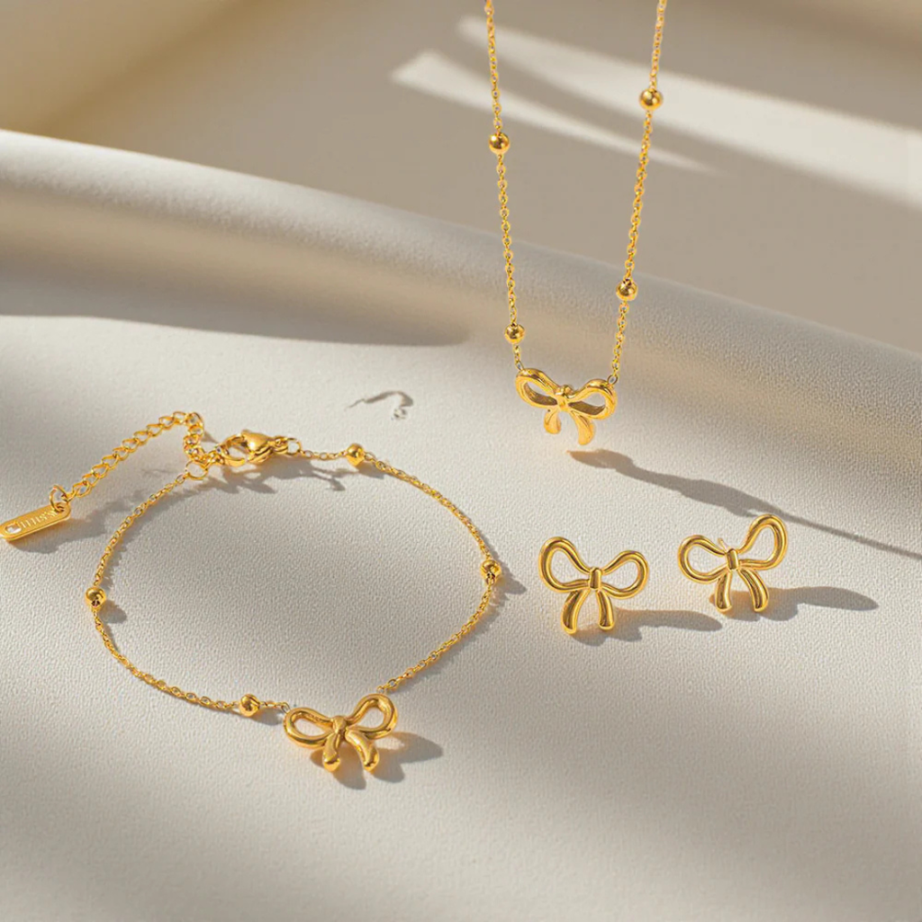 Bow Gold Necklace Set
