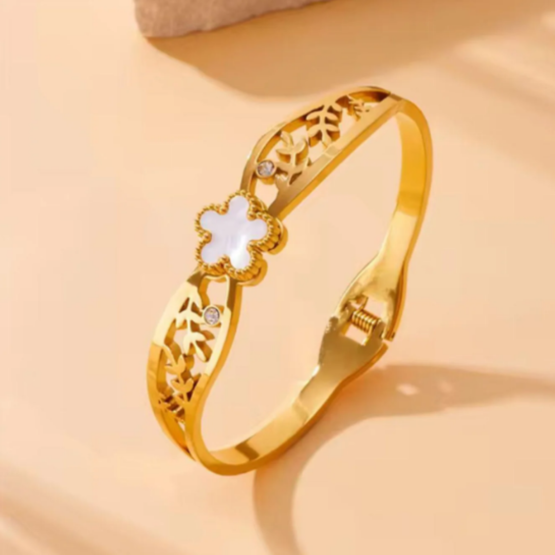 Clover Gold Handcuff