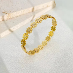 Daisy Charm Gold Bracelet