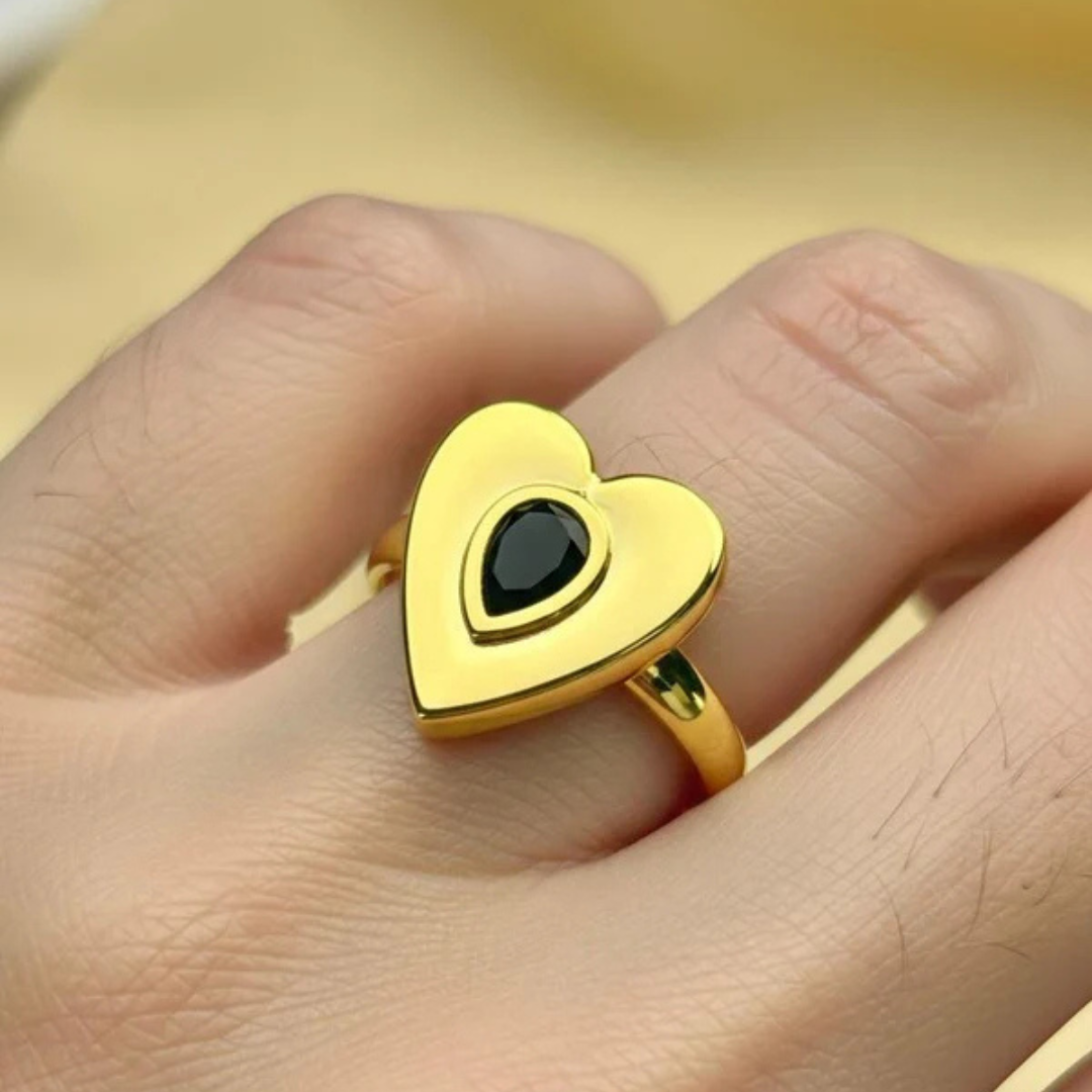 Elegant Black Heart Ring