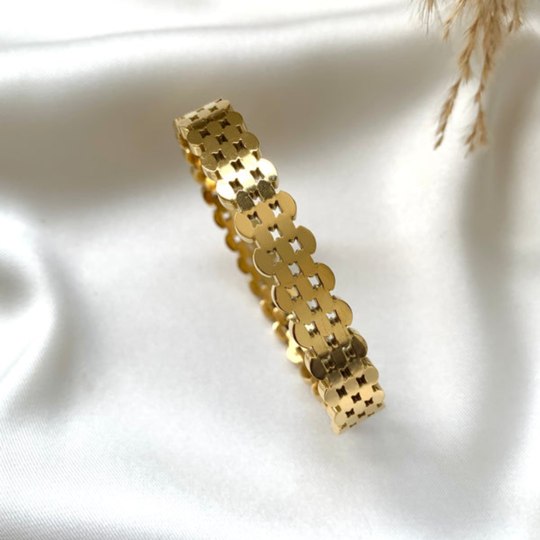 Eloa Gold Bangle
