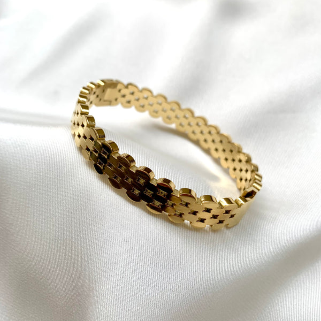 Eloa Gold Bangle