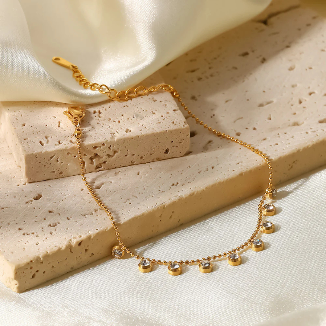 Freesia Gold Chain Bracelet
