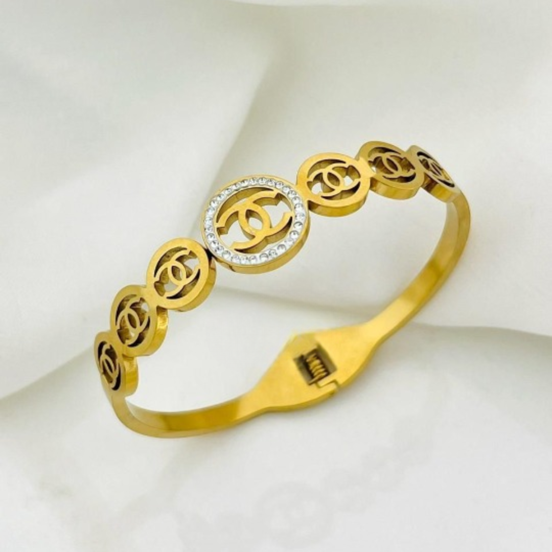 Gucchi Zircon Bangle