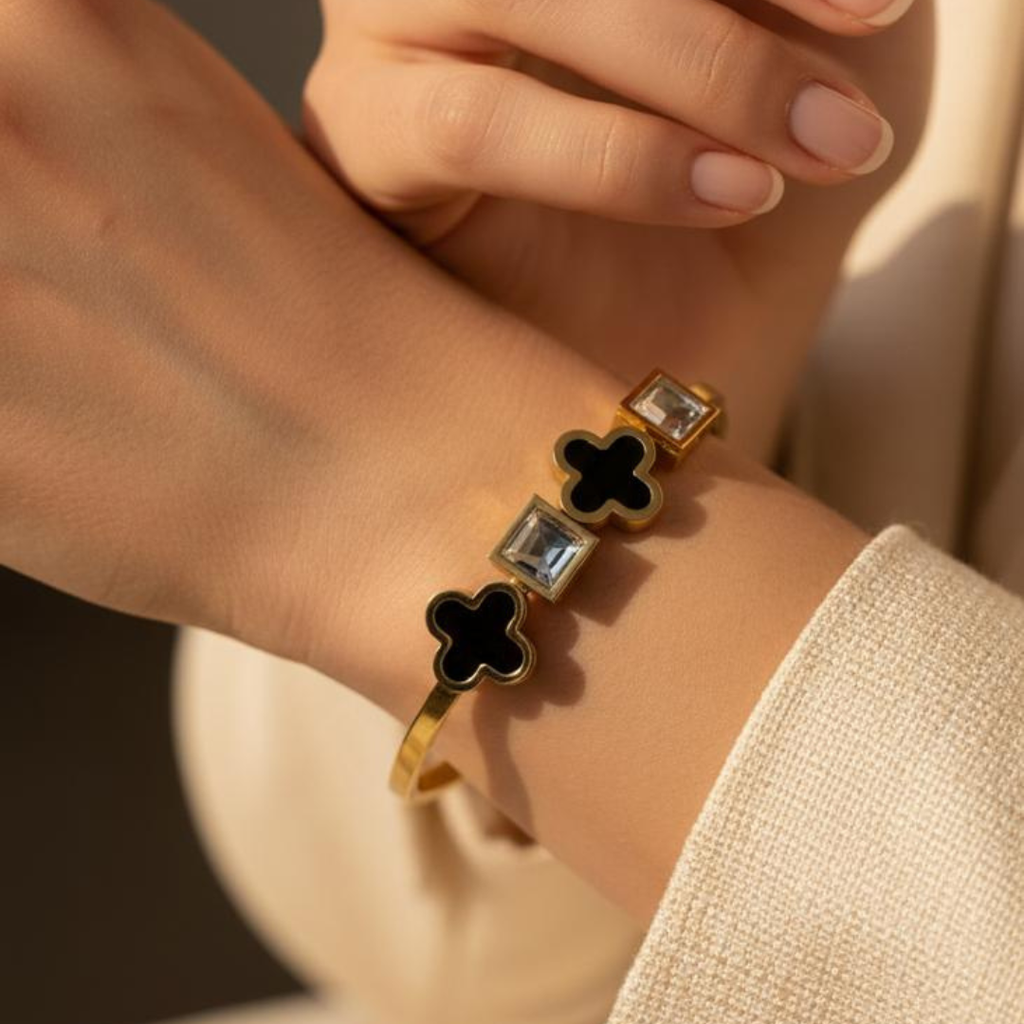 Luxurious Black Lilou Bracelet