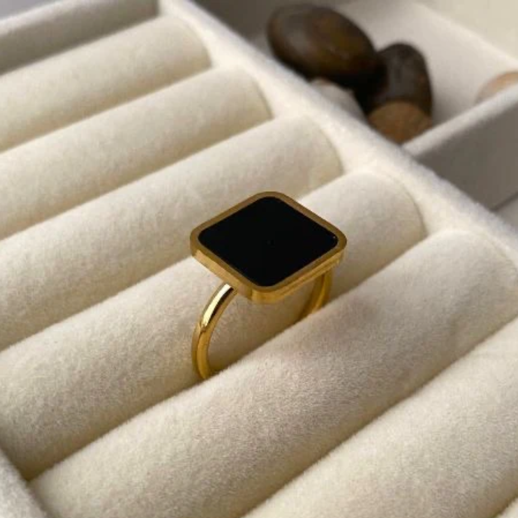 Noir Black Gold Ring