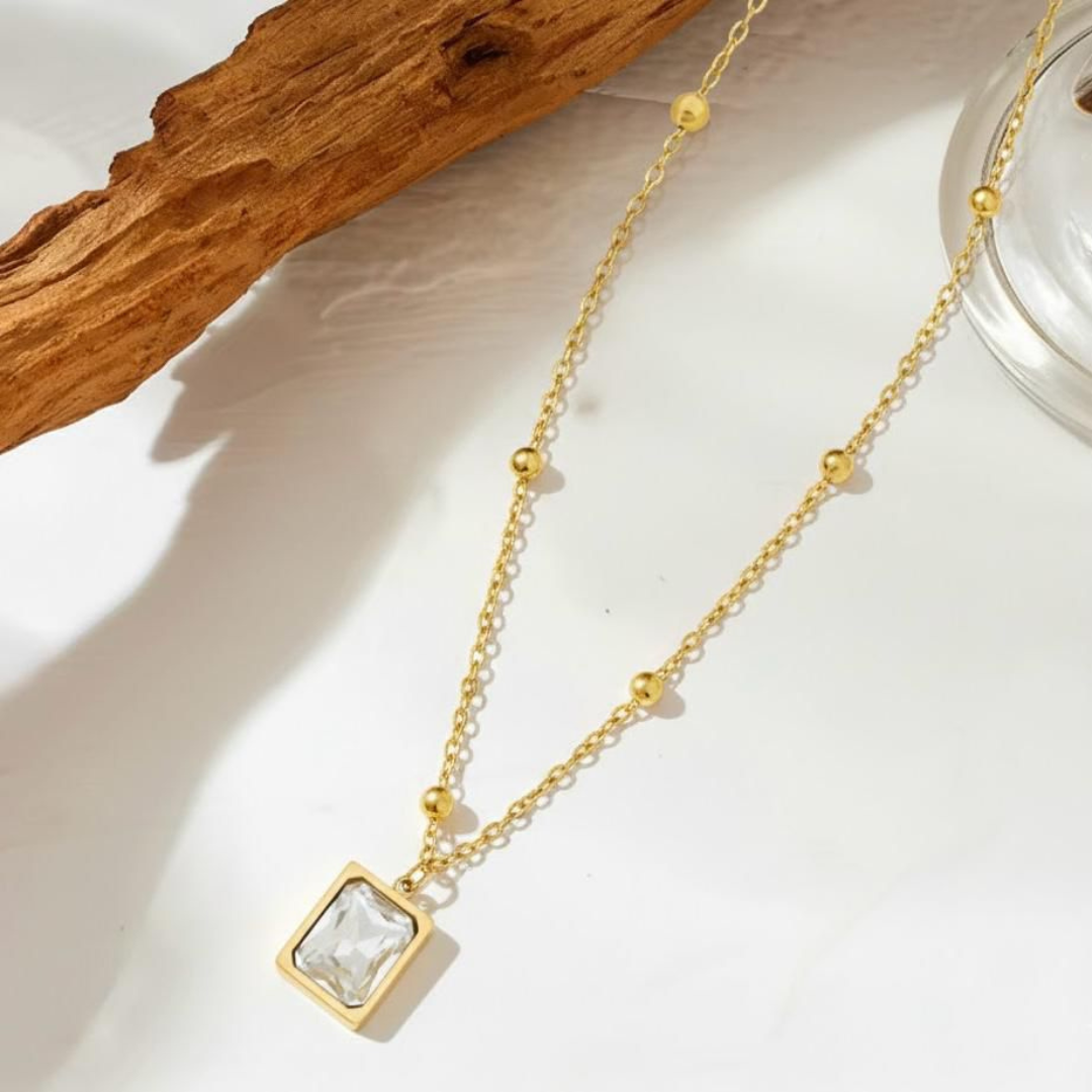 Onyx Stone Gold Necklace