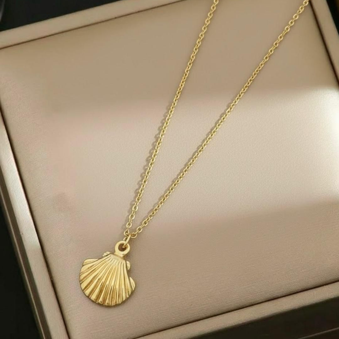 Shell Gold Necklace