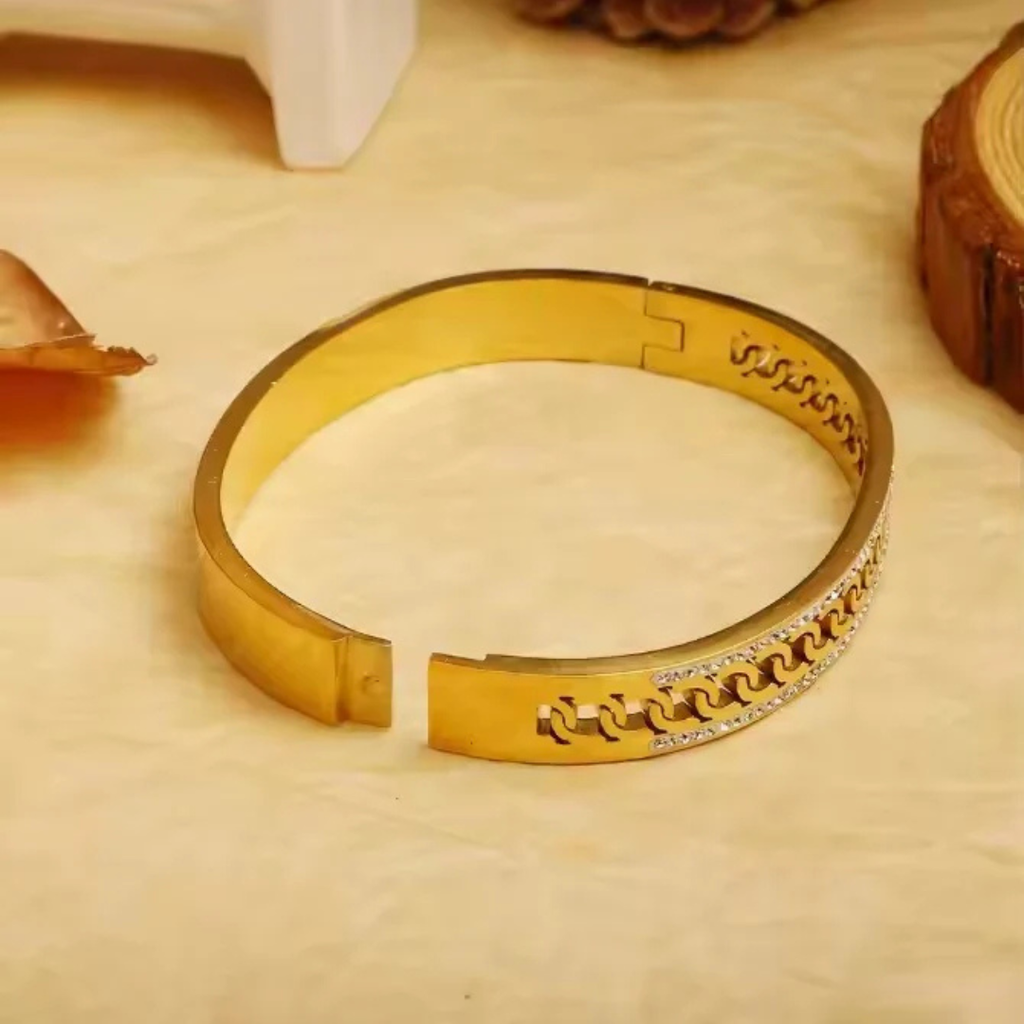 Velora Zircon Gold Bangle