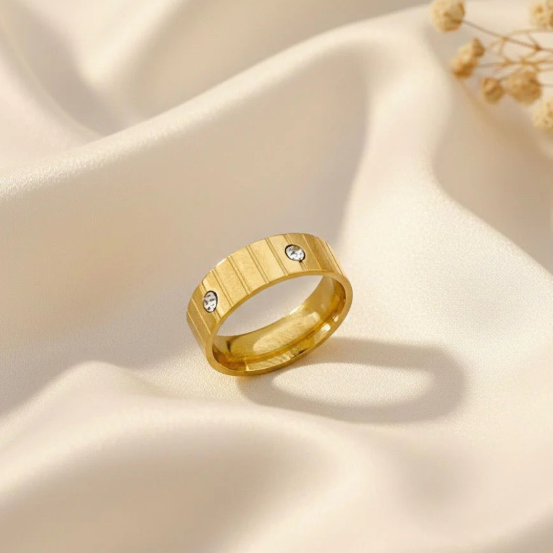 Vesta Gold Ring