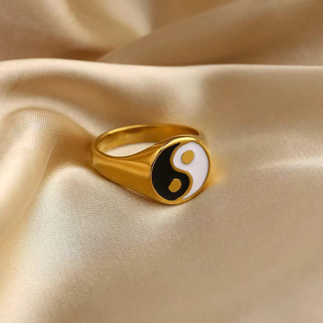 Yin Yang Ring