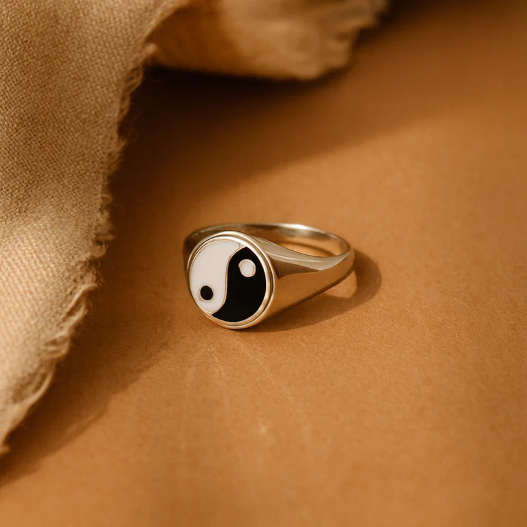 Yin Yang Ring